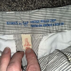 GAP White and Gray Striped Capris Lightweight Casual